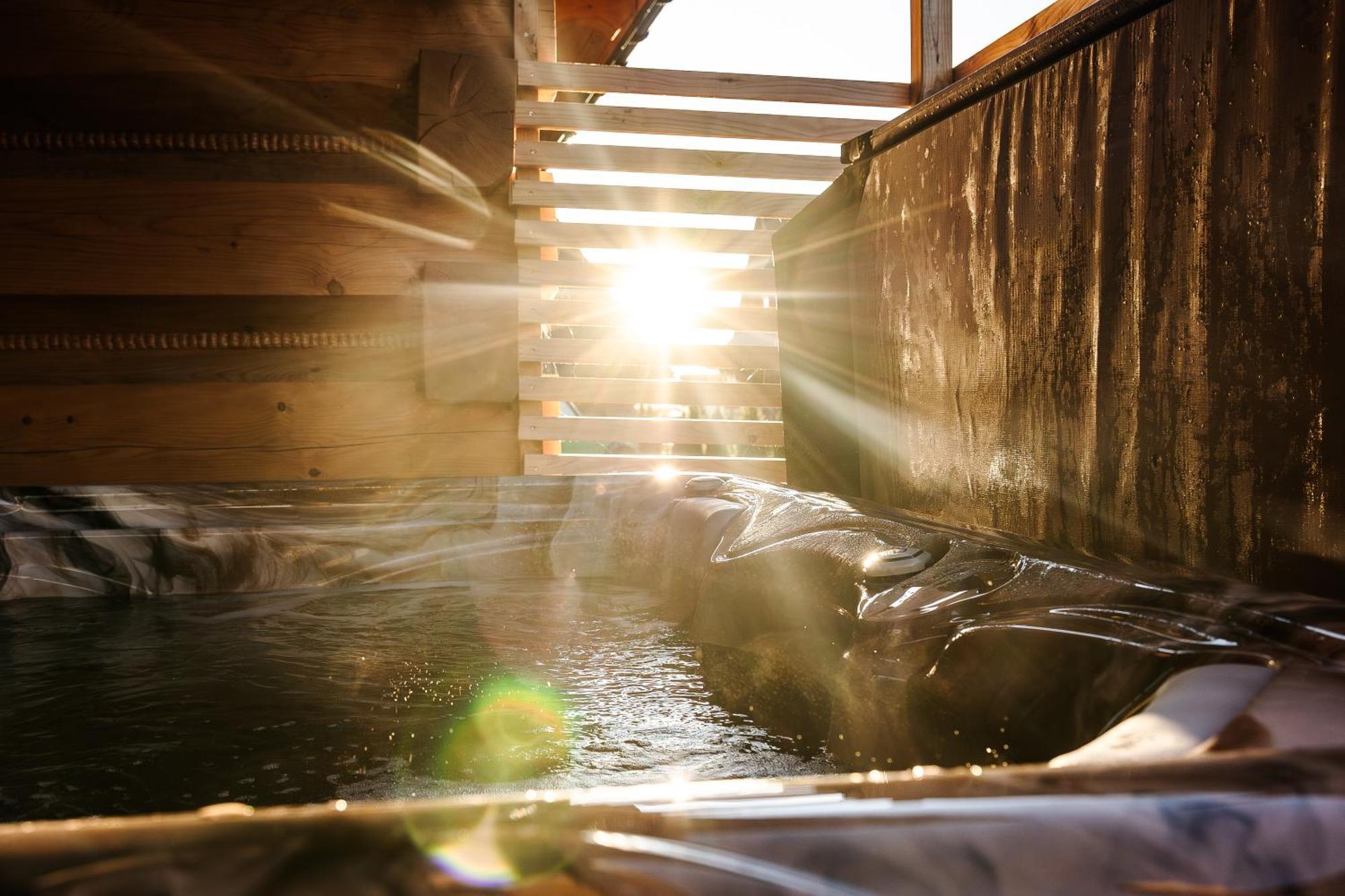 Domki Malcykowka W Zebie Z Jacuzzi Zab Exterior foto